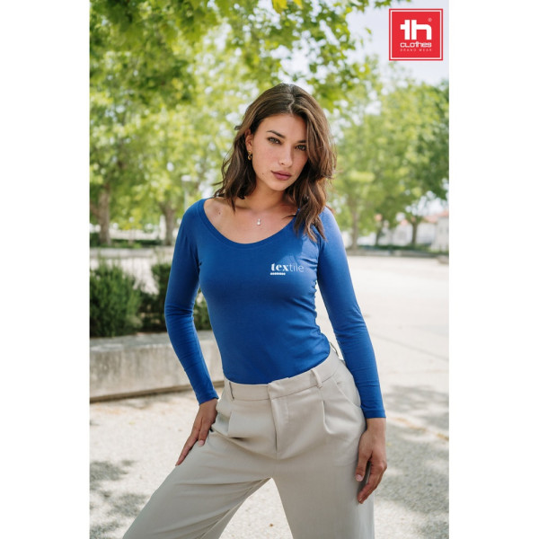 THC BUCHAREST WOMEN. Long-sleeved scoop neck fitted T-shirt for women. 100% carded cotton